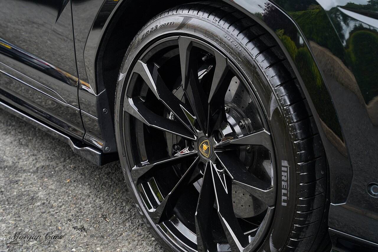 Nov 2021 Lamborghini Urus 4.0T FSI V8 5dr Auto