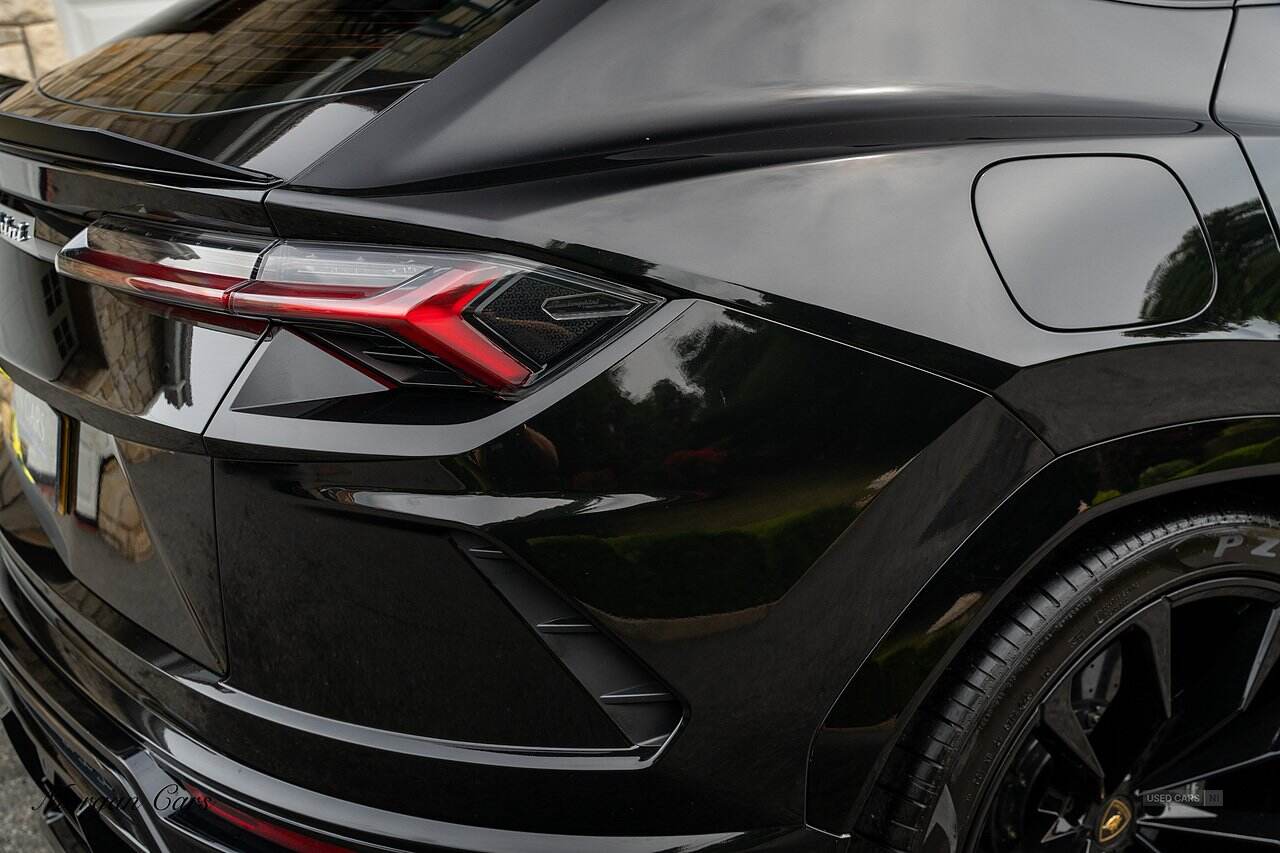 Nov 2021 Lamborghini Urus 4.0T FSI V8 5dr Auto
