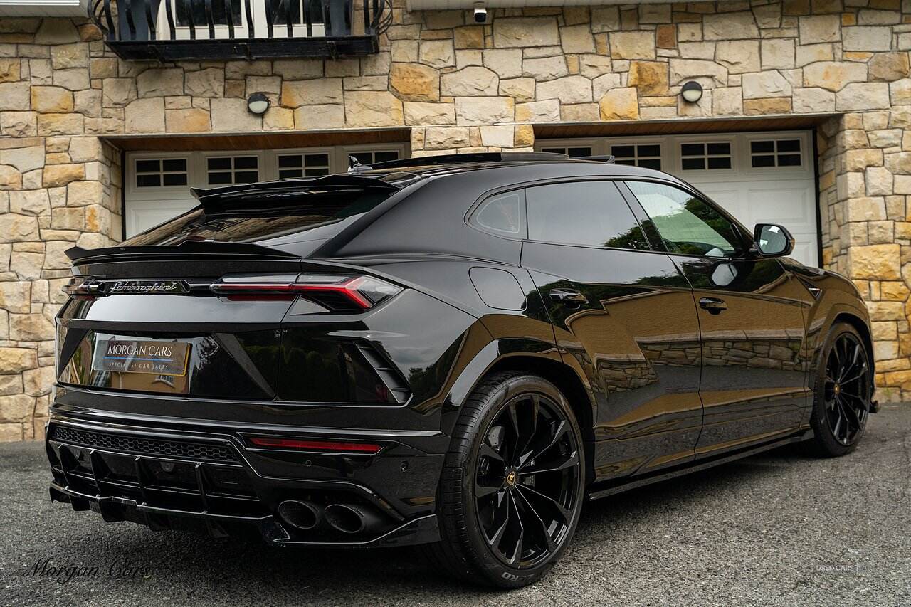 Nov 2021 Lamborghini Urus 4.0T FSI V8 5dr Auto