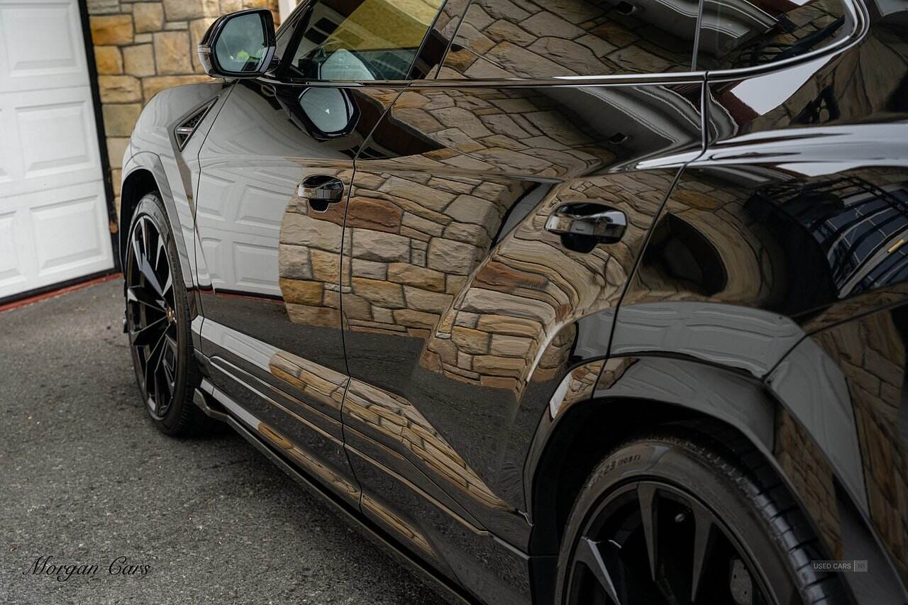 Nov 2021 Lamborghini Urus 4.0T FSI V8 5dr Auto