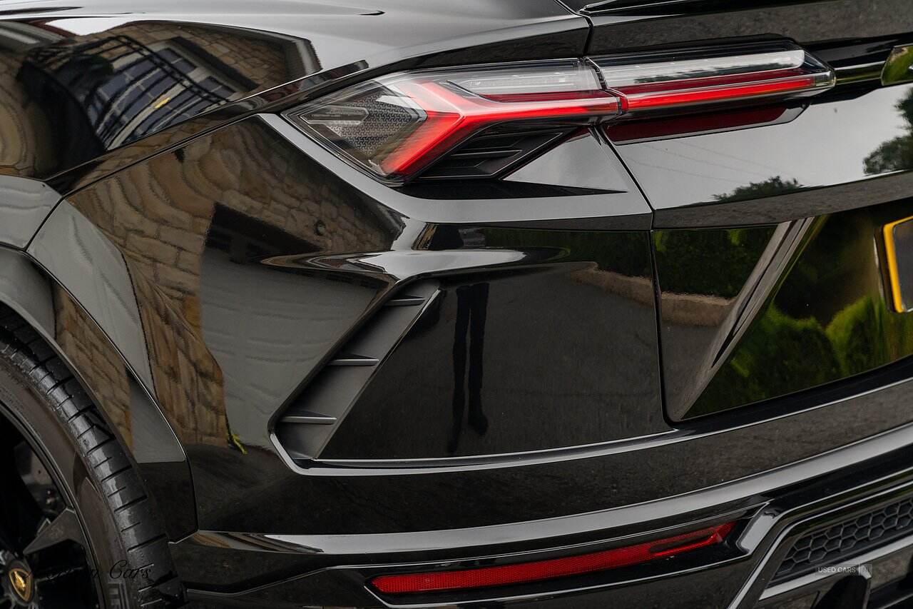 Nov 2021 Lamborghini Urus 4.0T FSI V8 5dr Auto