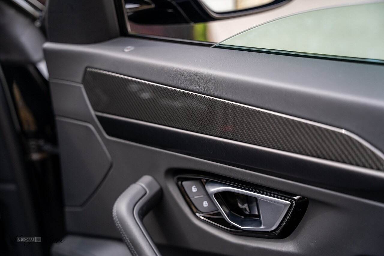Nov 2021 Lamborghini Urus 4.0T FSI V8 5dr Auto