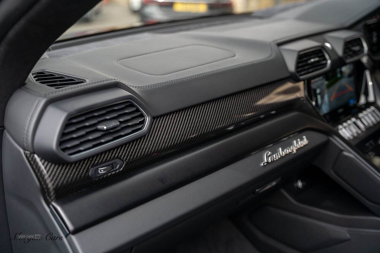 Nov 2021 Lamborghini Urus 4.0T FSI V8 5dr Auto