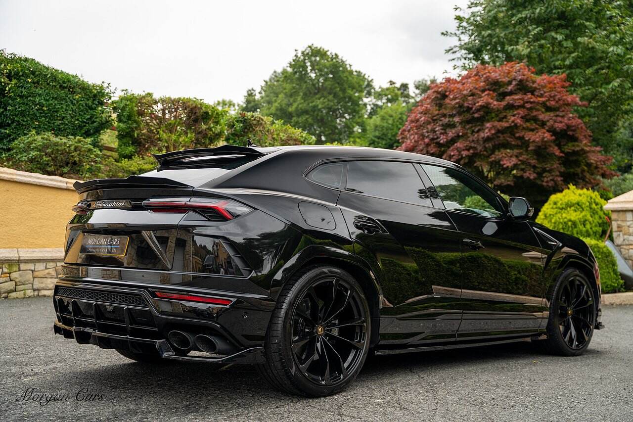 Nov 2021 Lamborghini Urus 4.0T FSI V8 5dr Auto