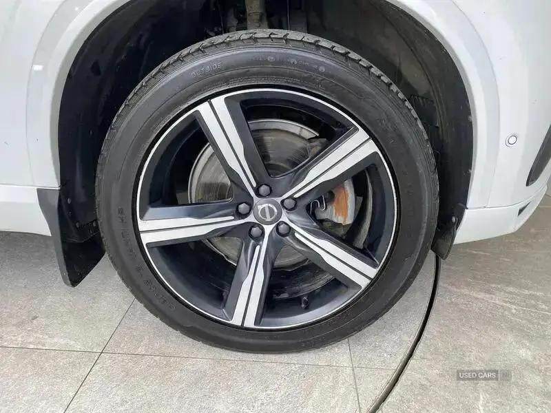 May 2017 Volvo XC90 2.0 D5 PowerPulse R DESIGN 5dr AWD Geartronic