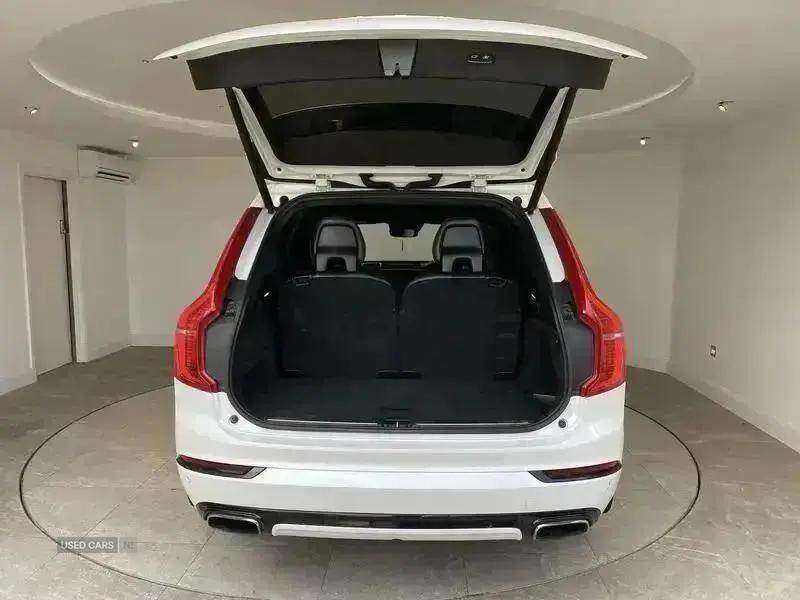 May 2017 Volvo XC90 2.0 D5 PowerPulse R DESIGN 5dr AWD Geartronic