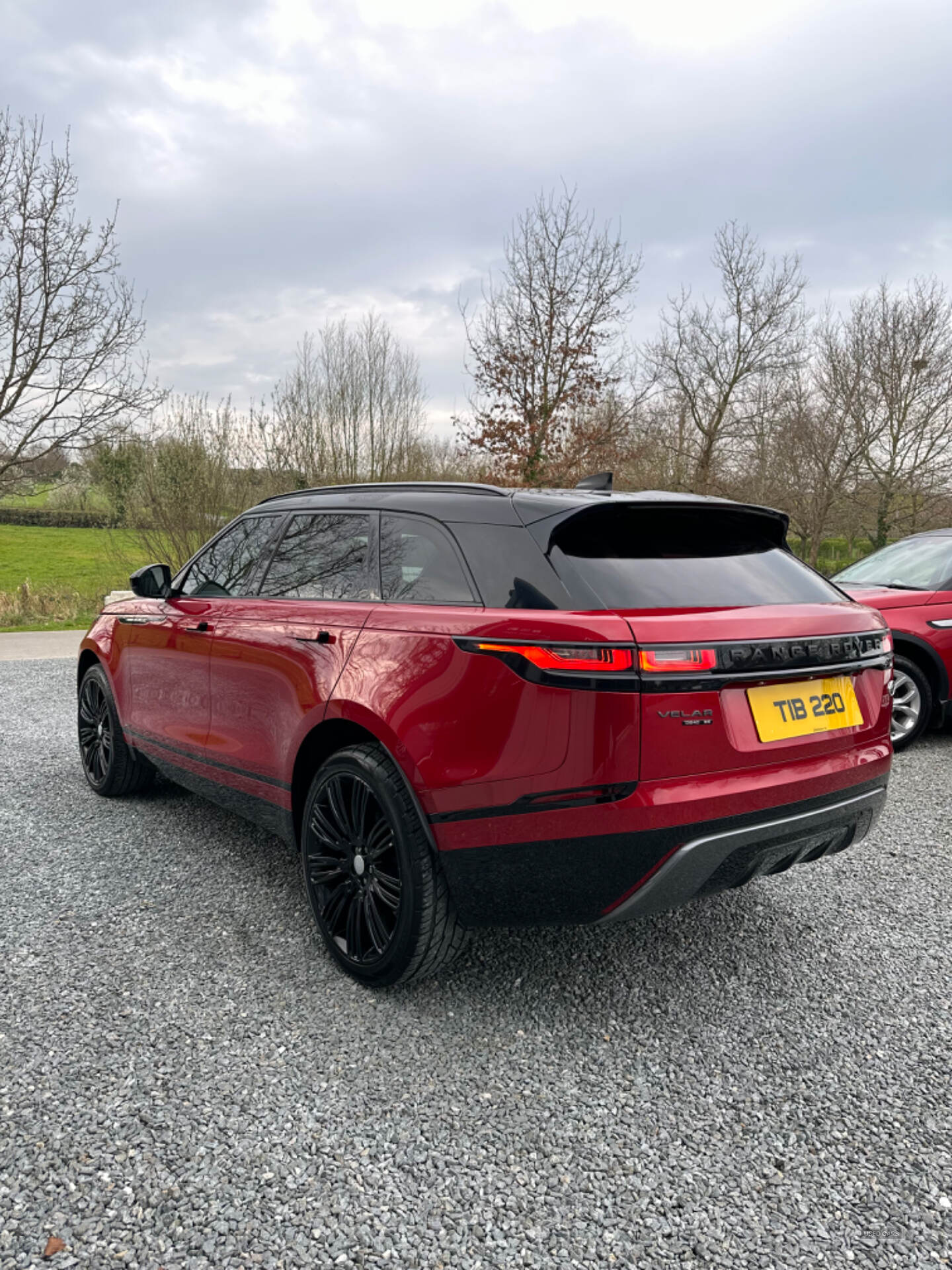 Jan 2018 Land Rover Range Rover Velar 2.0 D240 R-Dynamic SE 5dr Auto