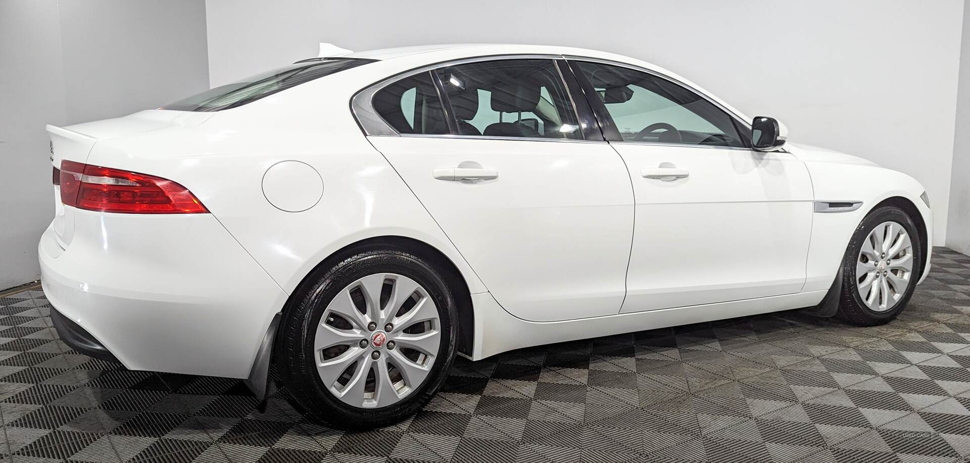 Dec 2015 Jaguar XE 2.0d Prestige 4dr