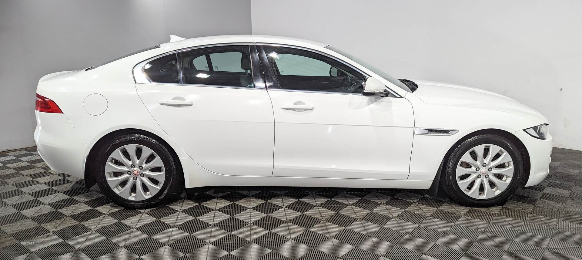 Dec 2015 Jaguar XE 2.0d Prestige 4dr