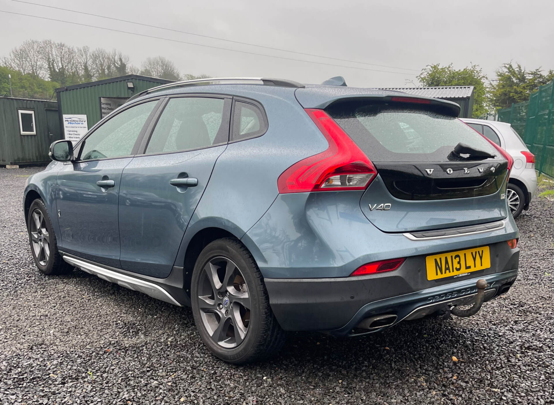 May 2013 Volvo V40 D2 Cross Country SE 5dr
