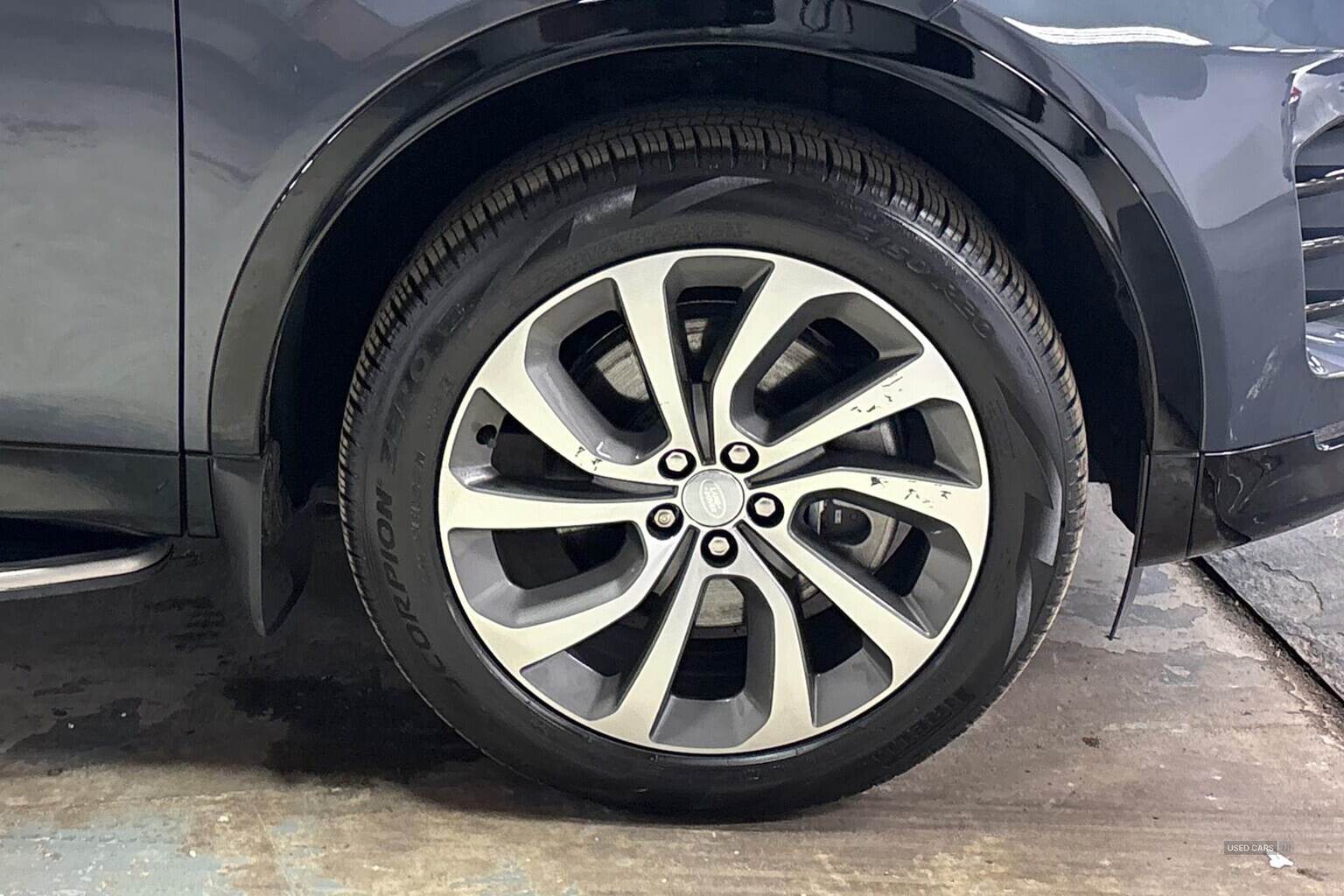 Jan 2025 Land Rover Discovery Sport 2.0 D200 Dynamic Hse 5Dr Auto [7 Seat]