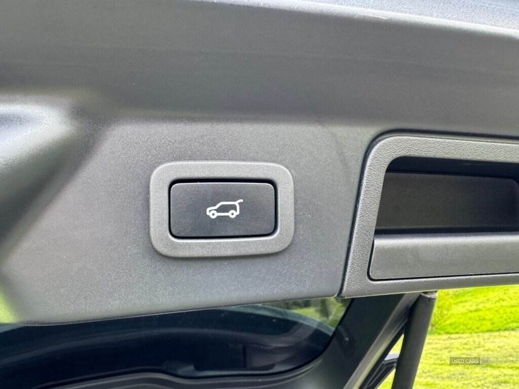 Sep 2019 Land Rover Range Rover Velar 2.0 D180 R-Dynamic S 5dr Auto