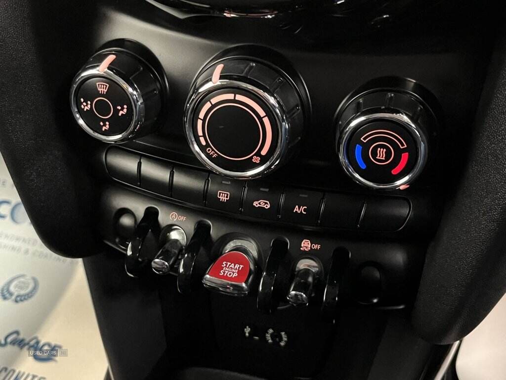 Dec 2017 MINI Hatch 1.5 Cooper D 3dr Step Auto
