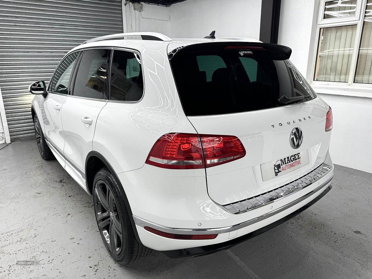 Oct 2017 Volkswagen Touareg 3.0 V6 TDI BMT 262 R-Line Plus 5dr Tip Auto