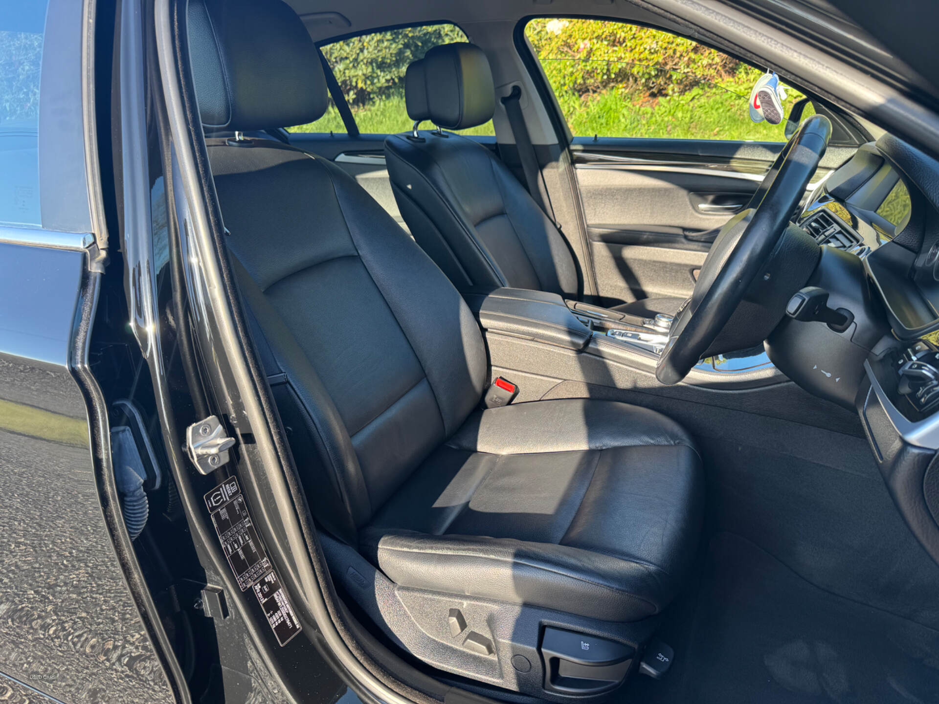 Apr 2013 BMW 5 Series 520d SE 4dr Step Auto [Start Stop]