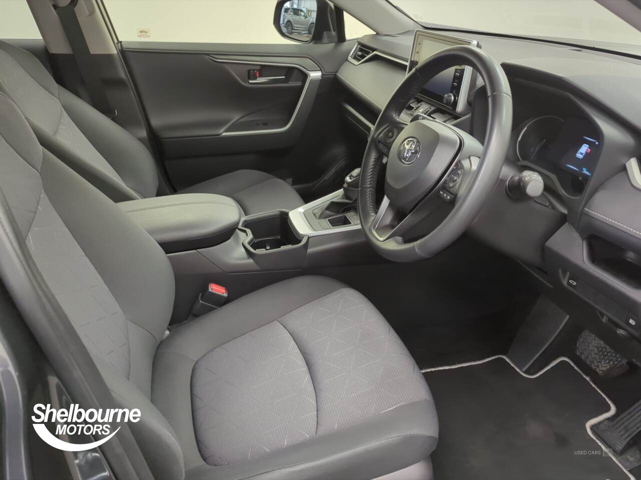 Apr 2022 Toyota RAV4 2.5 VVT-i Hybrid Design 5dr CVT 2WD