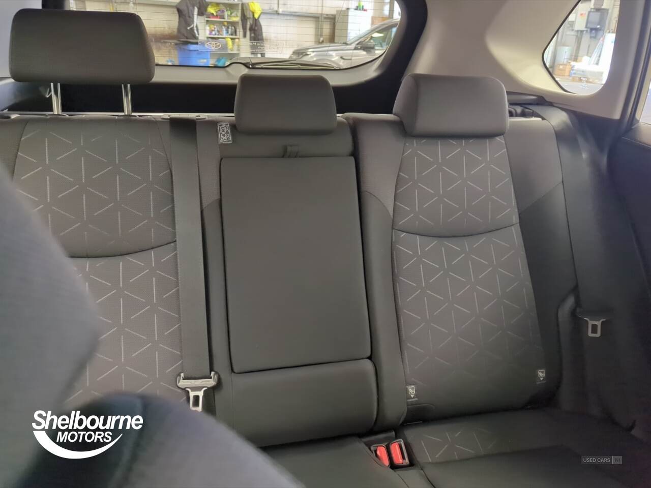 Apr 2022 Toyota RAV4 2.5 VVT-i Hybrid Design 5dr CVT 2WD