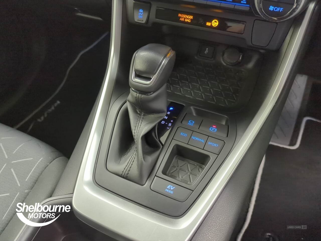 Apr 2022 Toyota RAV4 2.5 VVT-i Hybrid Design 5dr CVT 2WD