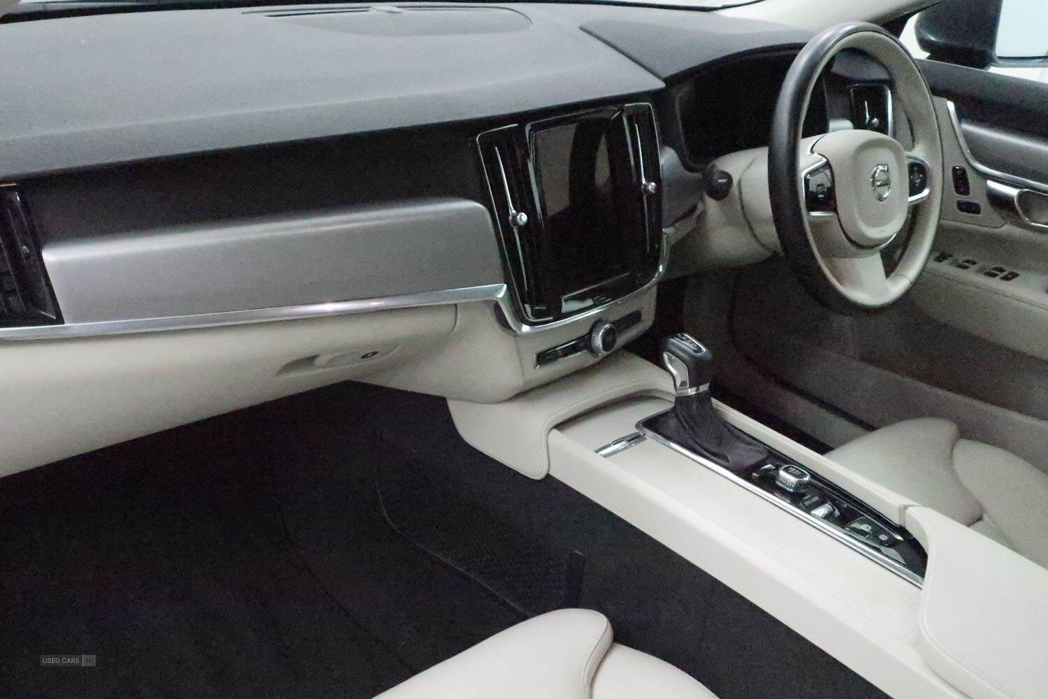 Sep 2020 Volvo S90 2.0 T4 Momentum Plus 4dr Geartronic