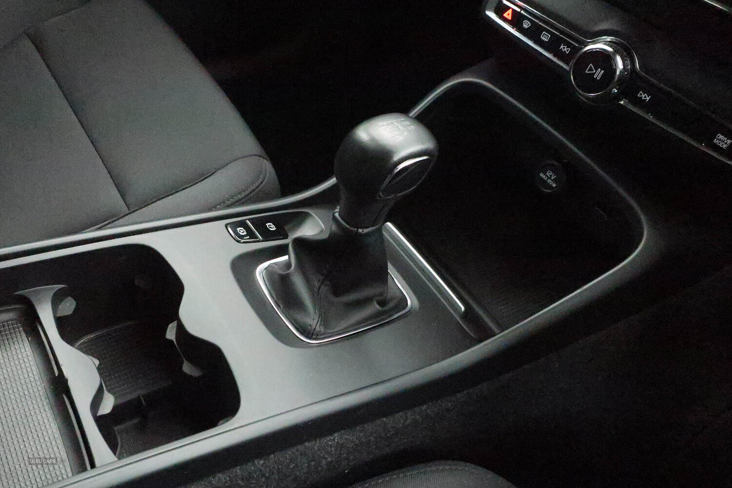 May 2021 Volvo XC40 1.5 T3 [163] Momentum 5dr