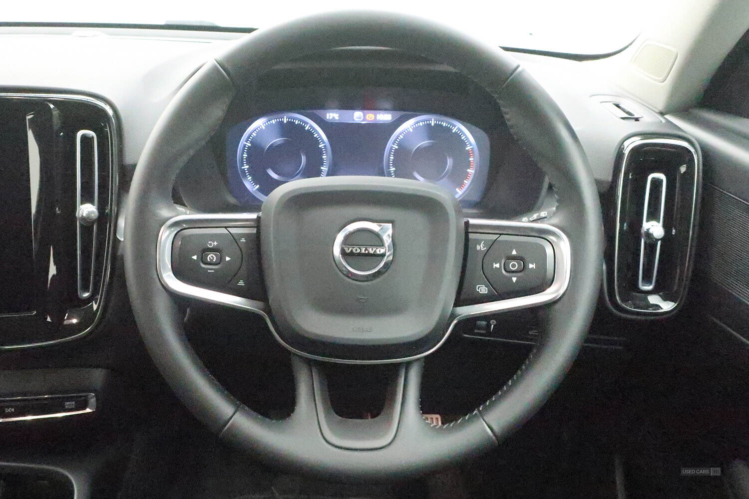 May 2021 Volvo XC40 1.5 T3 [163] Momentum 5dr