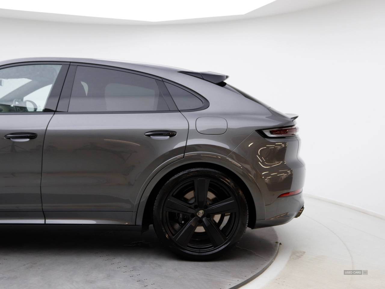  2025 Porsche Cayenne Turbo E-Hybrid 5dr Tiptronic S