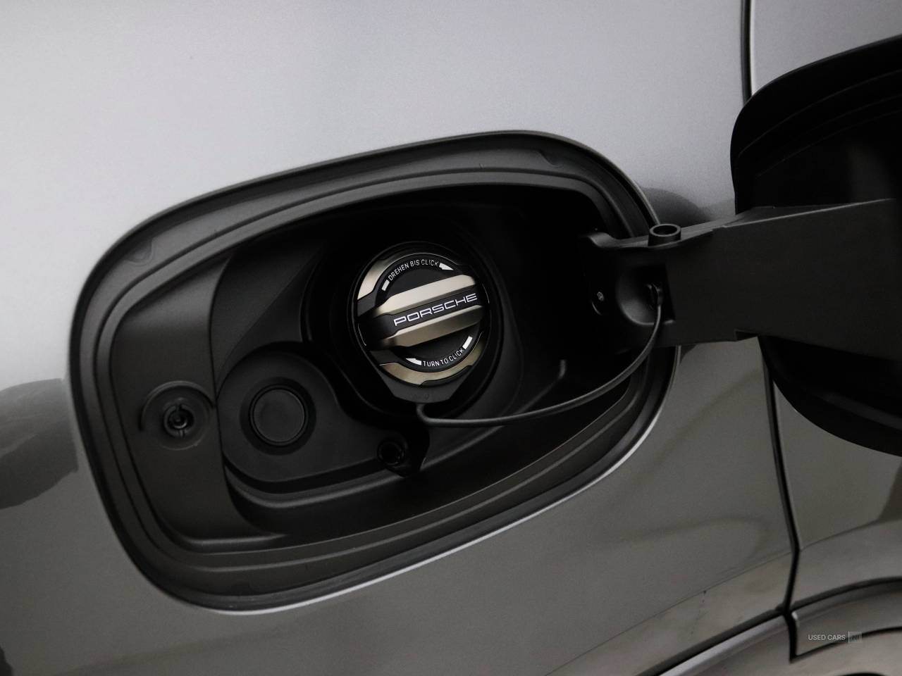  2025 Porsche Cayenne Turbo E-Hybrid 5dr Tiptronic S