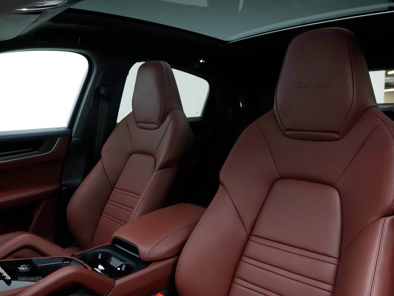  2025 Porsche Cayenne Turbo E-Hybrid 5dr Tiptronic S