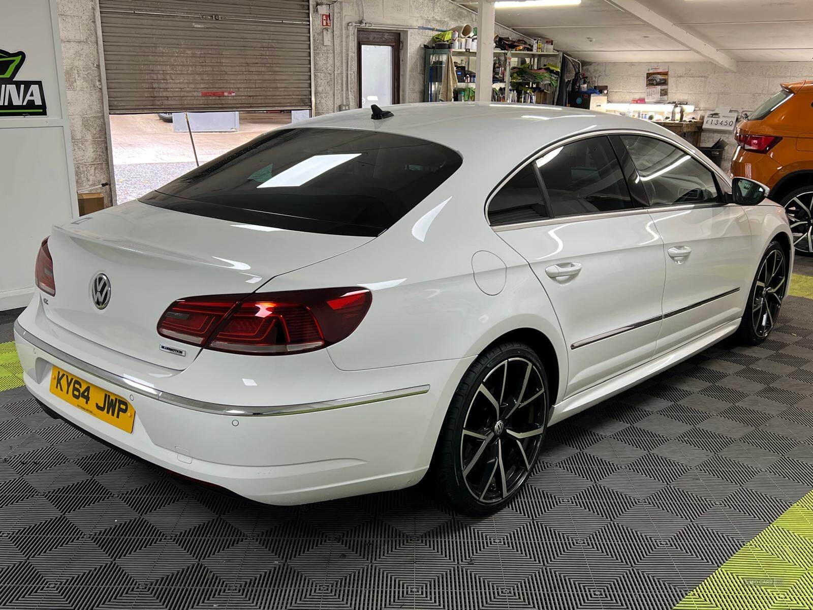 Oct 2014 Volkswagen CC 2.0 TDI 177 BlueMotion Tech R-Line 4dr