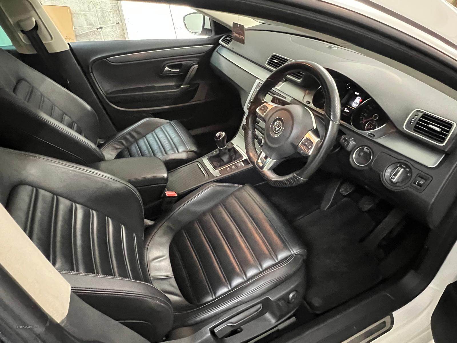 Oct 2014 Volkswagen CC 2.0 TDI 177 BlueMotion Tech R-Line 4dr