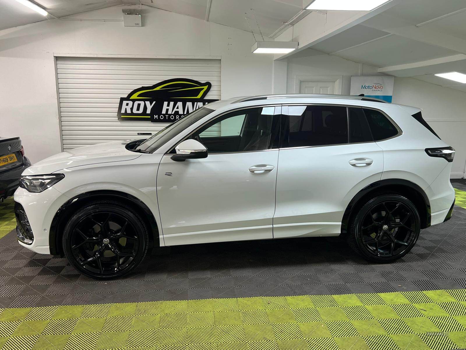 Nov 2024 Volkswagen Tiguan 2.0 TDI R-Line 5dr DSG
