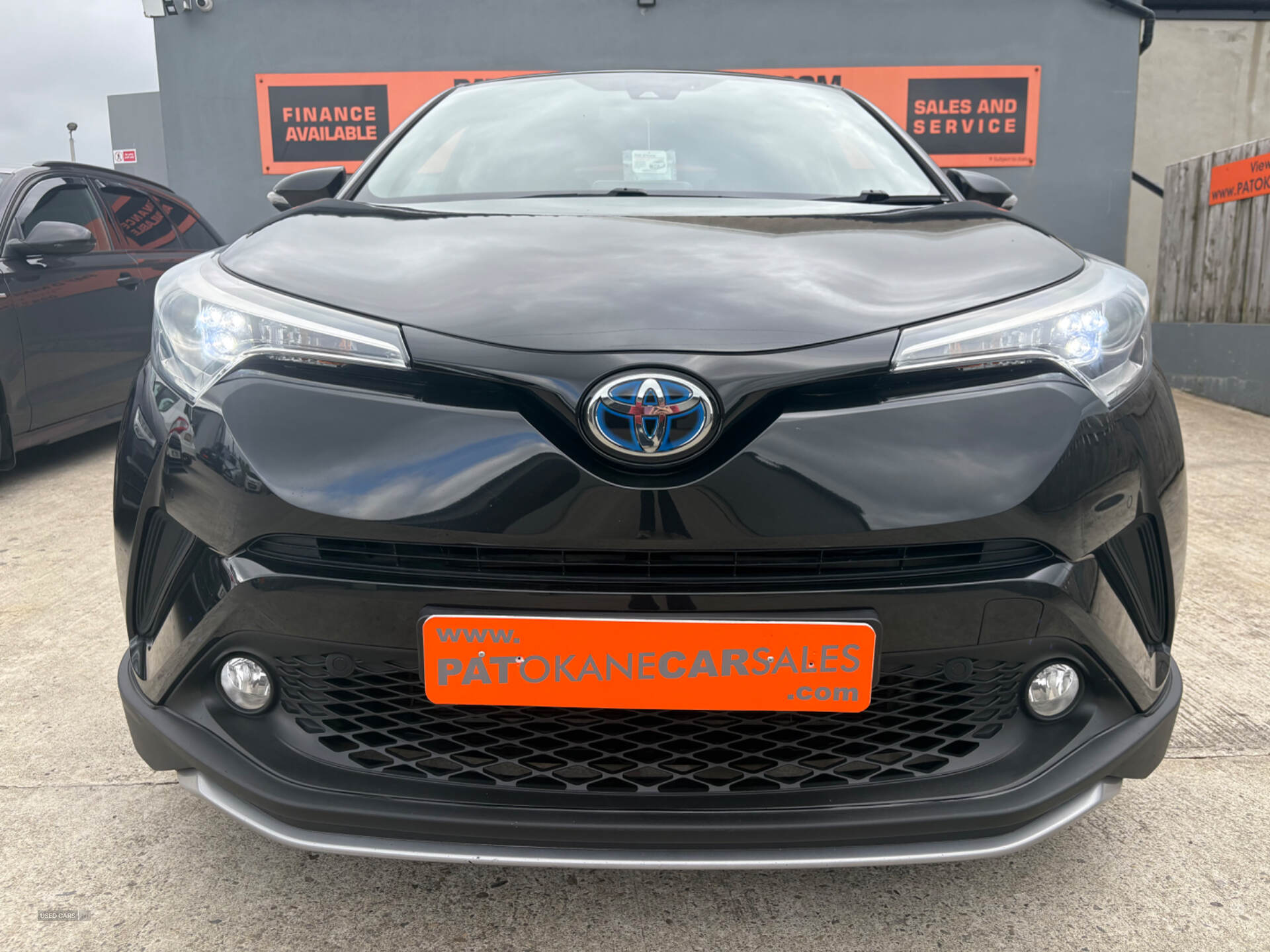 Oct 2017 Toyota C-HR 1.8 Hybrid Excel 5dr CVT