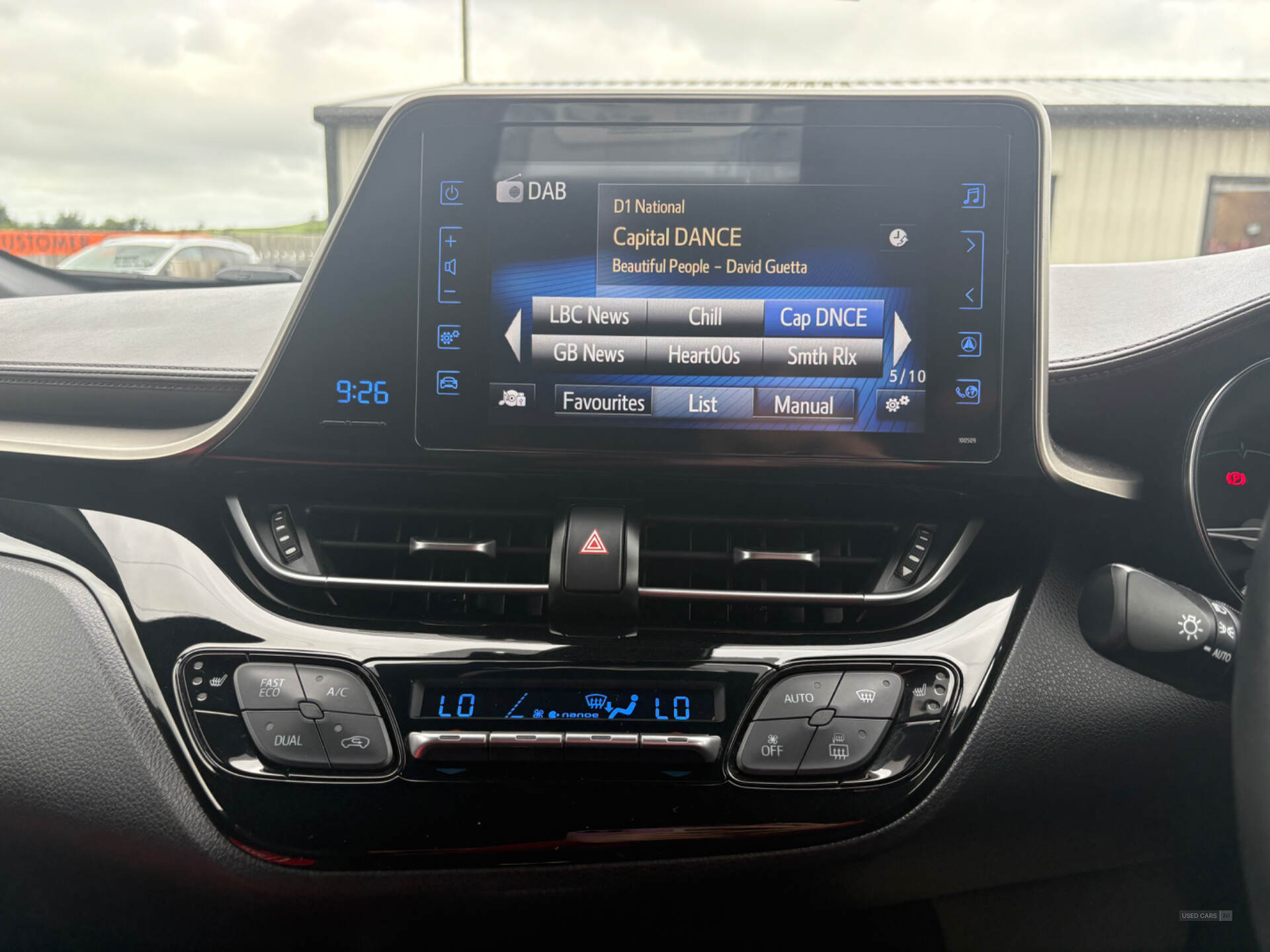 Oct 2017 Toyota C-HR 1.8 Hybrid Excel 5dr CVT