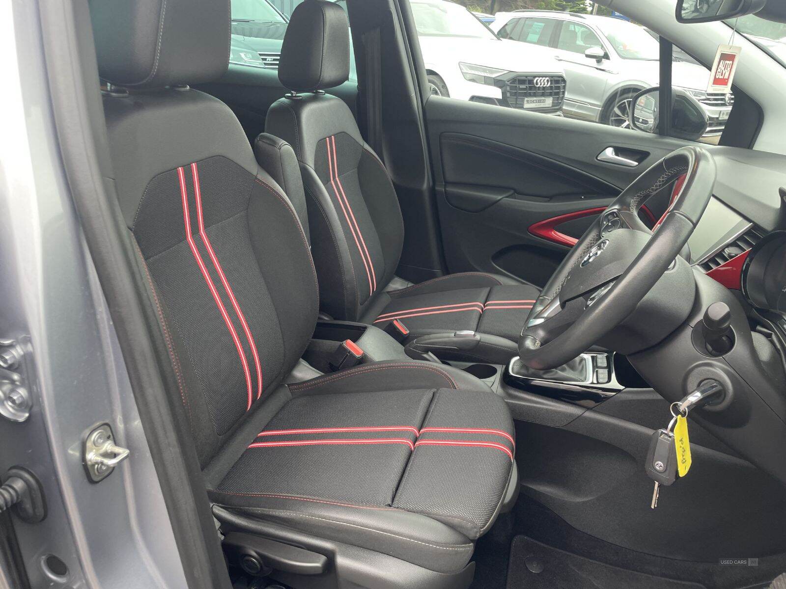 Jan 2022 Vauxhall Crossland 1.2 Turbo SRi Nav 5dr
