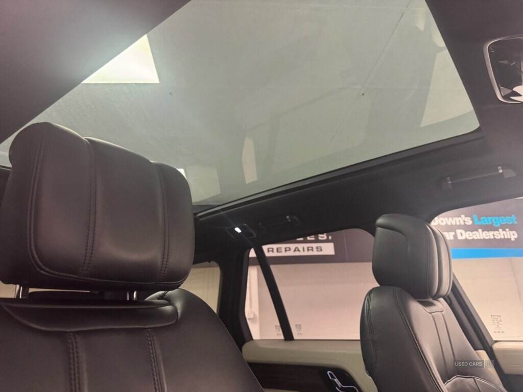 Oct 2018 Land Rover Range Rover 4.4 SDV8 Vogue SE 4dr Auto
