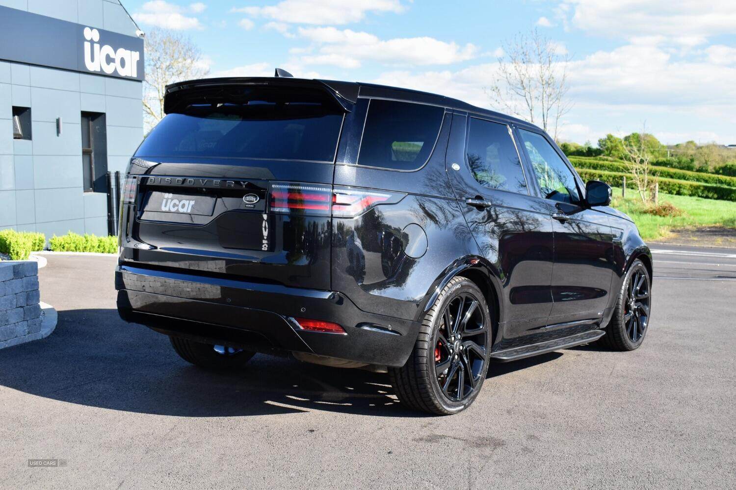 Mar 2021 Land Rover Discovery 3.0 D300 R-Dynamic SE 5dr Auto