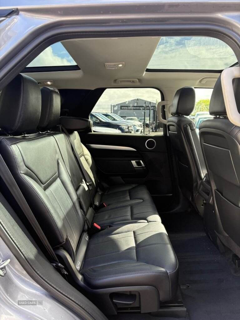 Jan 2020 Land Rover Discovery 3.0 SD6 Landmark Edition 5dr Auto