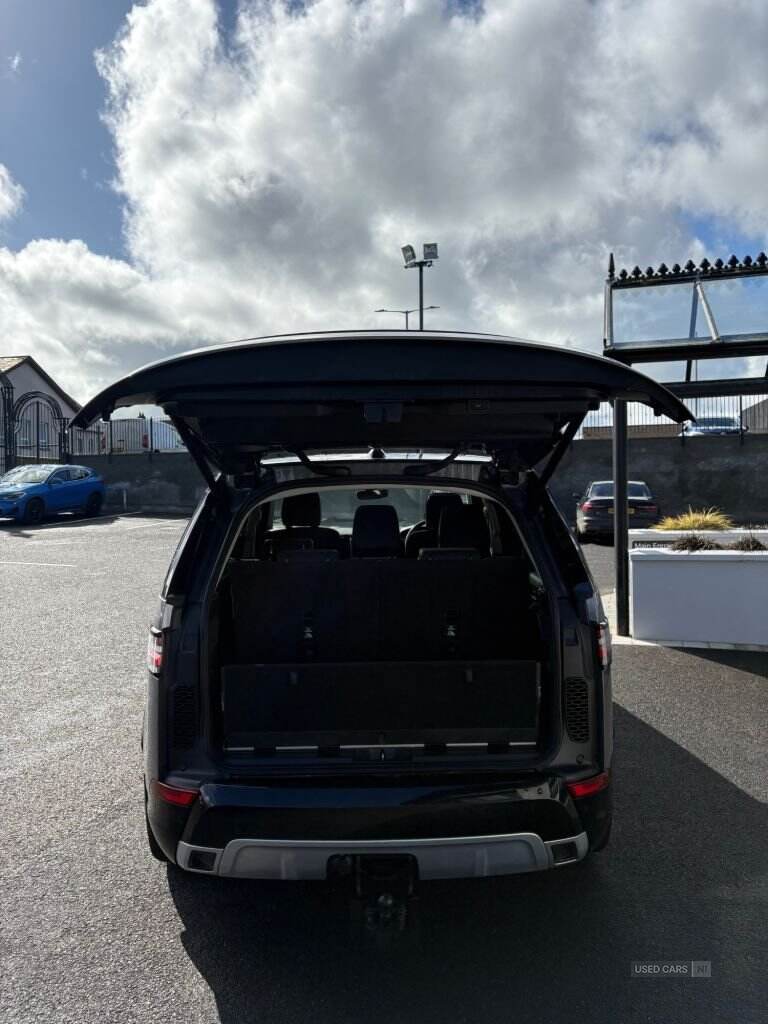 Jan 2020 Land Rover Discovery 3.0 SD6 Landmark Edition 5dr Auto