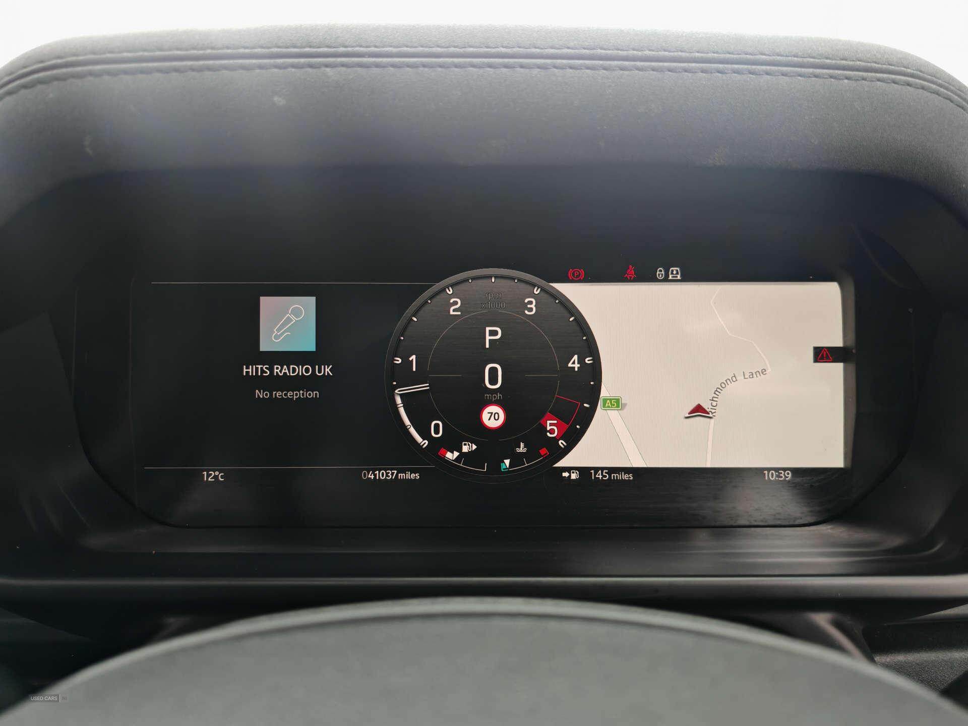 Oct 2022 Land Rover Defender 3.0 D300 X-Dynamic SE 110 5dr Auto [7 Seat]