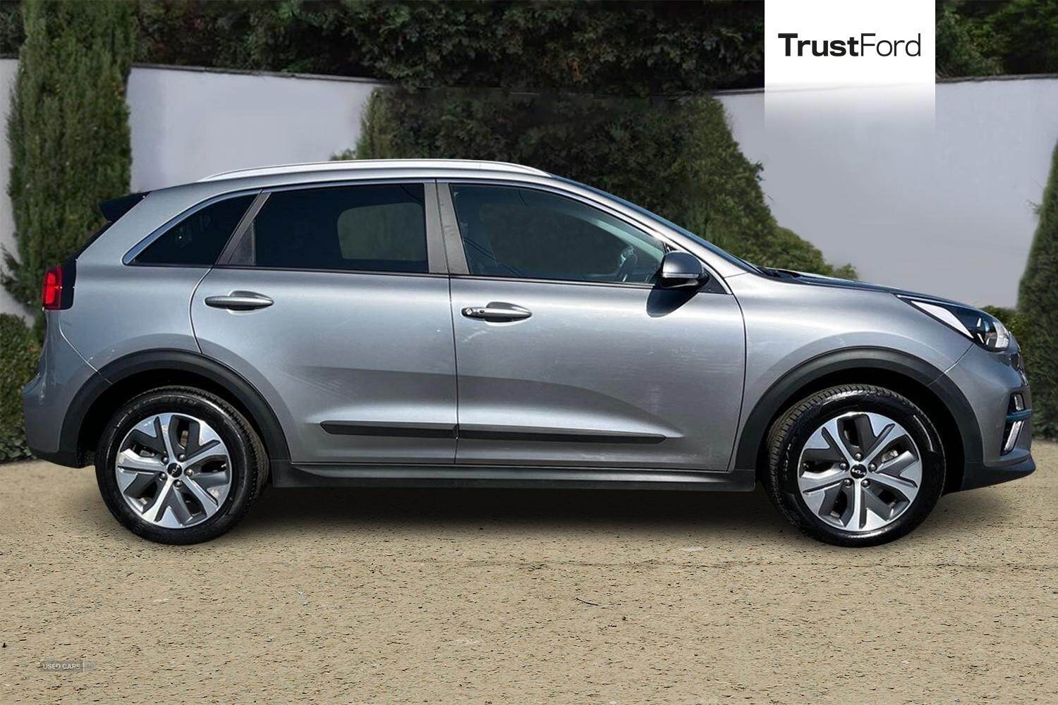 2022 Kia Niro 39kWh 2 SUV 5dr Electric Auto - DRIVE MODE SELECTOR, REVERSING CAMERA with SENSORS, KEYLESS GO, ADAPTIVE SMART CRUISE CONTROL, LANE KEEPING AID