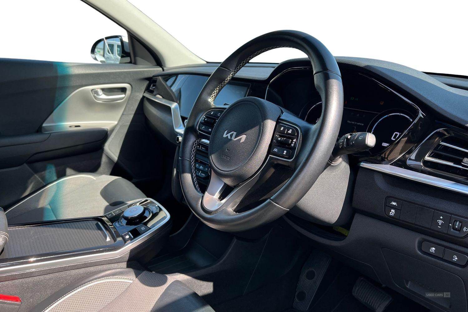 2022 Kia Niro 39kWh 2 SUV 5dr Electric Auto - DRIVE MODE SELECTOR, REVERSING CAMERA with SENSORS, KEYLESS GO, ADAPTIVE SMART CRUISE CONTROL, LANE KEEPING AID