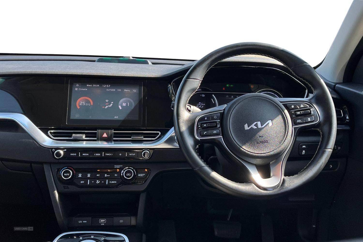 2022 Kia Niro 39kWh 2 SUV 5dr Electric Auto - DRIVE MODE SELECTOR, REVERSING CAMERA with SENSORS, KEYLESS GO, ADAPTIVE SMART CRUISE CONTROL, LANE KEEPING AID