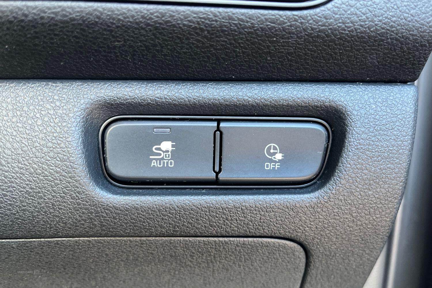 2022 Kia Niro 39kWh 2 SUV 5dr Electric Auto - DRIVE MODE SELECTOR, REVERSING CAMERA with SENSORS, KEYLESS GO, ADAPTIVE SMART CRUISE CONTROL, LANE KEEPING AID