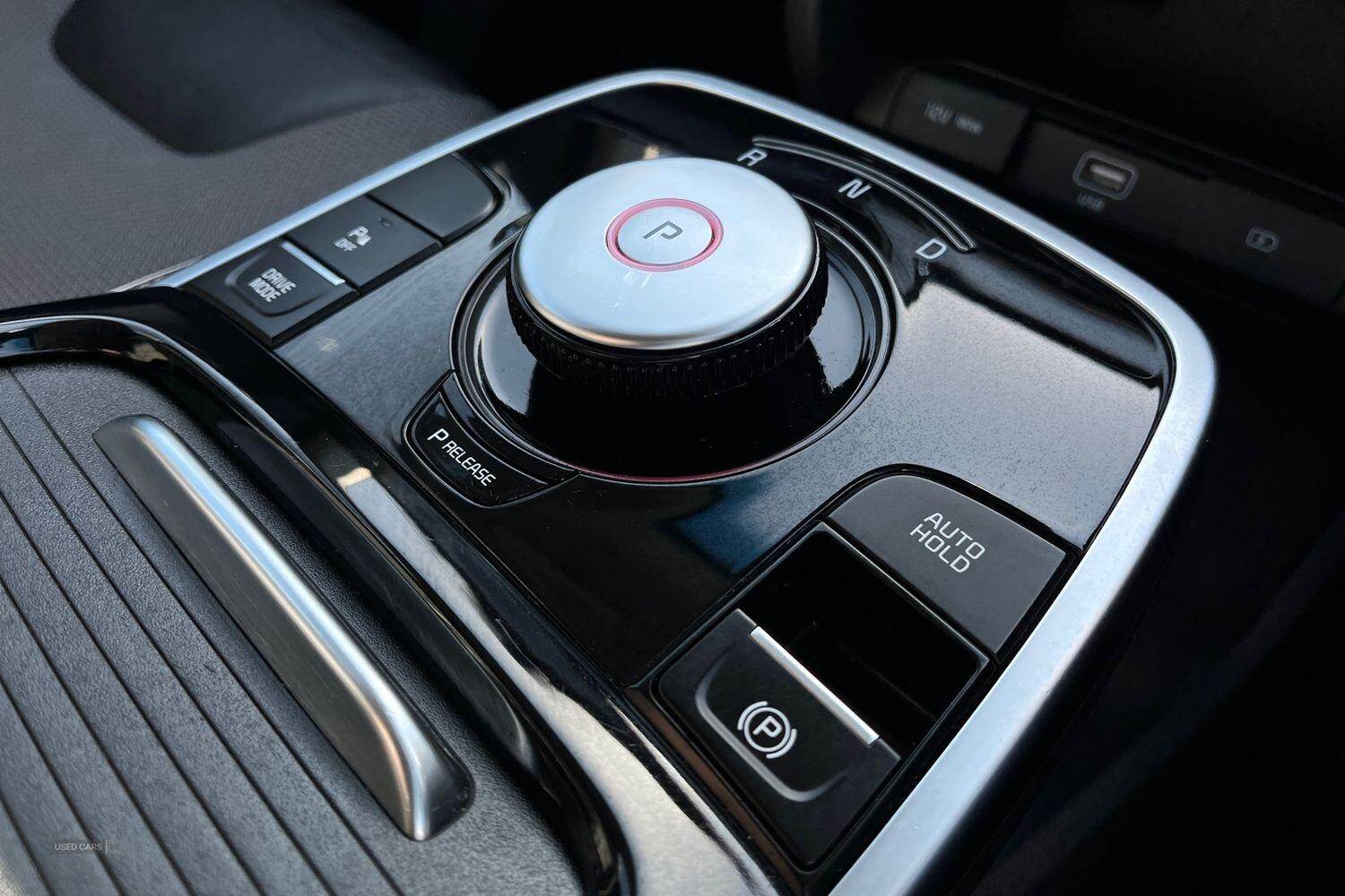 2022 Kia Niro 39kWh 2 SUV 5dr Electric Auto - DRIVE MODE SELECTOR, REVERSING CAMERA with SENSORS, KEYLESS GO, ADAPTIVE SMART CRUISE CONTROL, LANE KEEPING AID