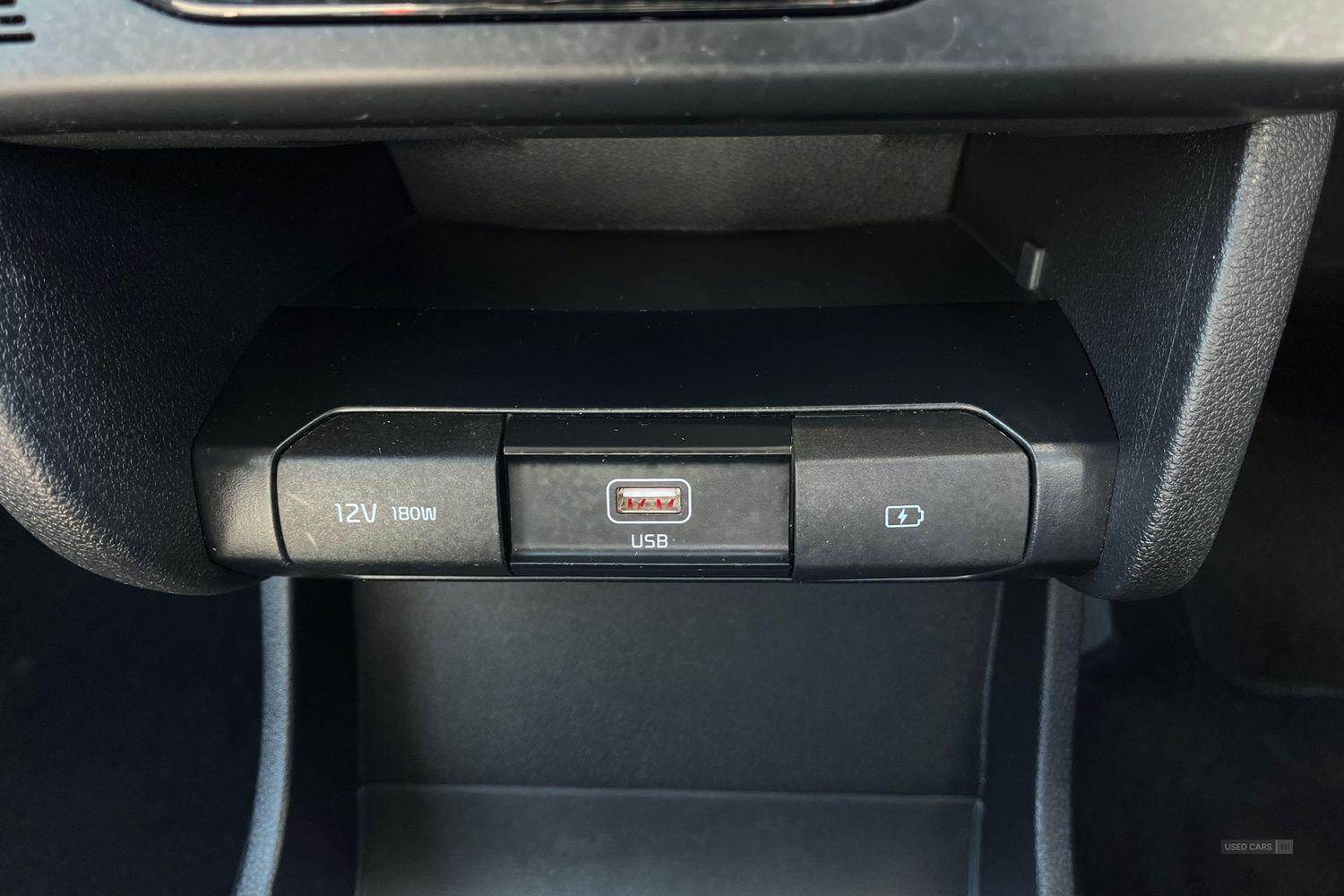 2022 Kia Niro 39kWh 2 SUV 5dr Electric Auto - DRIVE MODE SELECTOR, REVERSING CAMERA with SENSORS, KEYLESS GO, ADAPTIVE SMART CRUISE CONTROL, LANE KEEPING AID