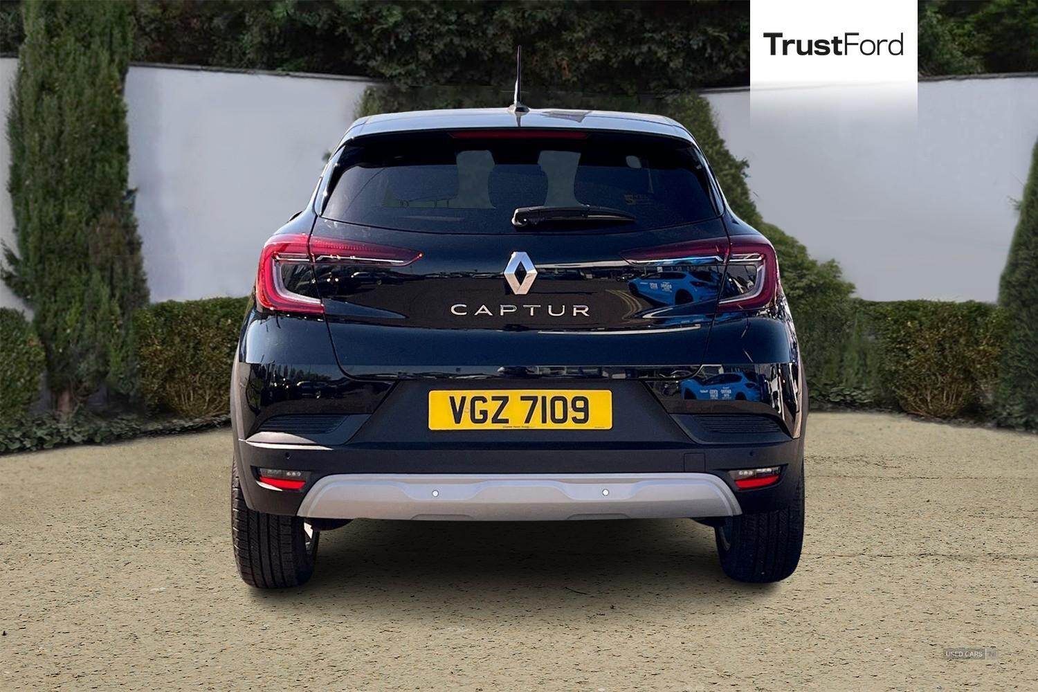 Mar 2022 Renault Captur 1.3 TCE 140 Iconic Edition 5dr