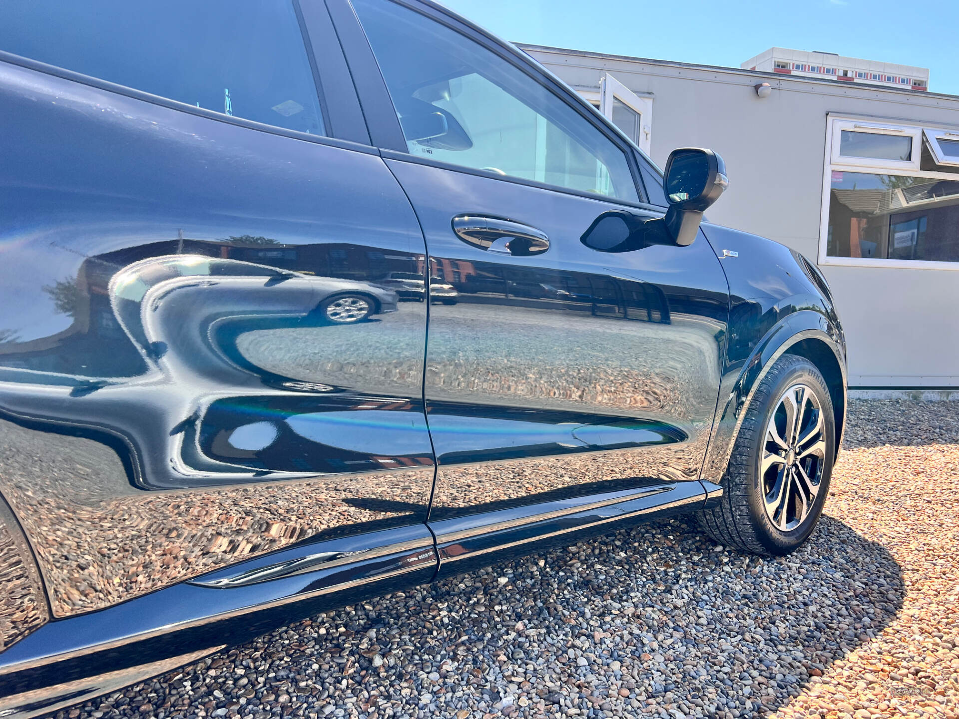 Apr 2021 Ford Puma 1.0 EcoBoost Hybrid mHEV ST-Line 5dr