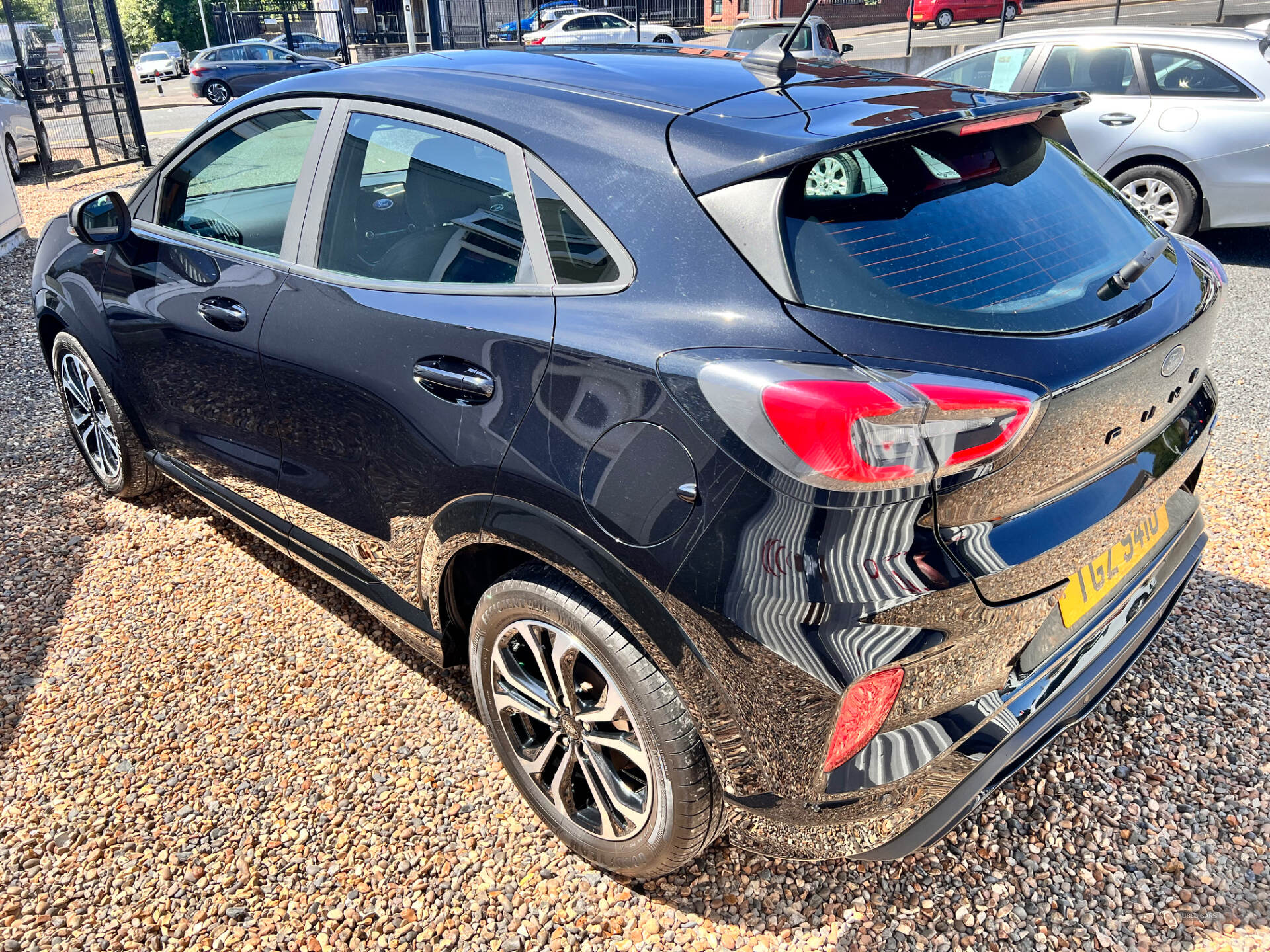 Apr 2021 Ford Puma 1.0 EcoBoost Hybrid mHEV ST-Line 5dr