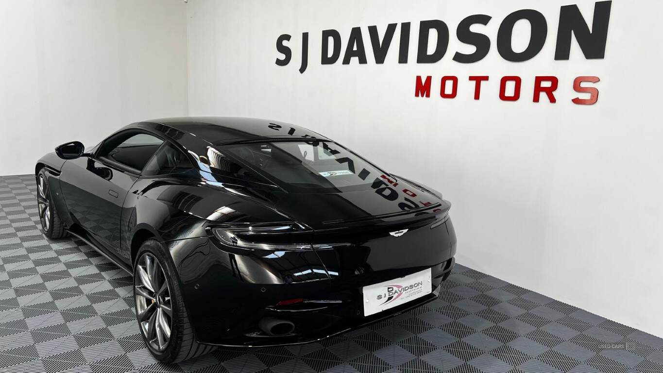  2018 Aston Martin DB11 Base