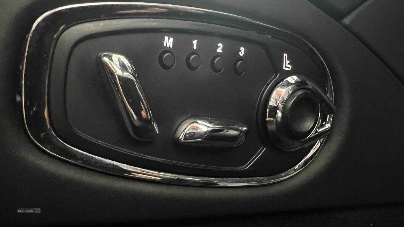  2018 Aston Martin DB11 Base